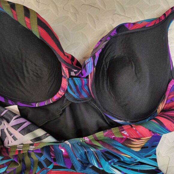 Miraclesuit One Piece Swimsuit Womens 8 Revele Jungle Pattern Colorful Underwire - Picture 6 of 9